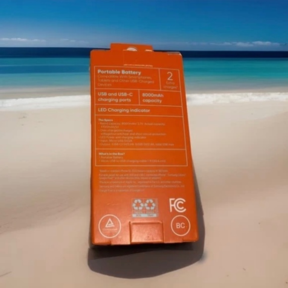 Glo Tech LED Compact Mirror USB & 10X MAG 3 Light Settings White + Onn Powerbank - Picture 3 of 13